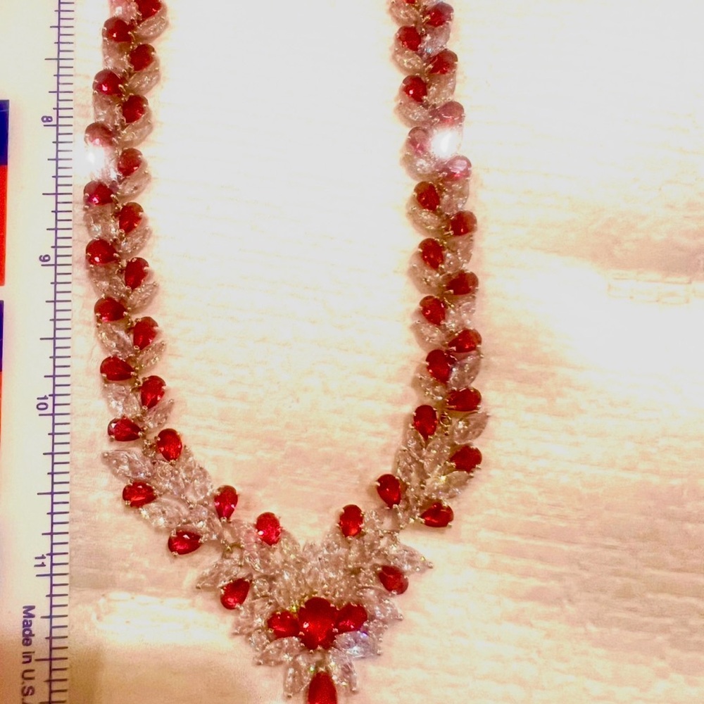 Elegant Red and Silver Necklace Marked 925 clasp - Picture 15 of 16